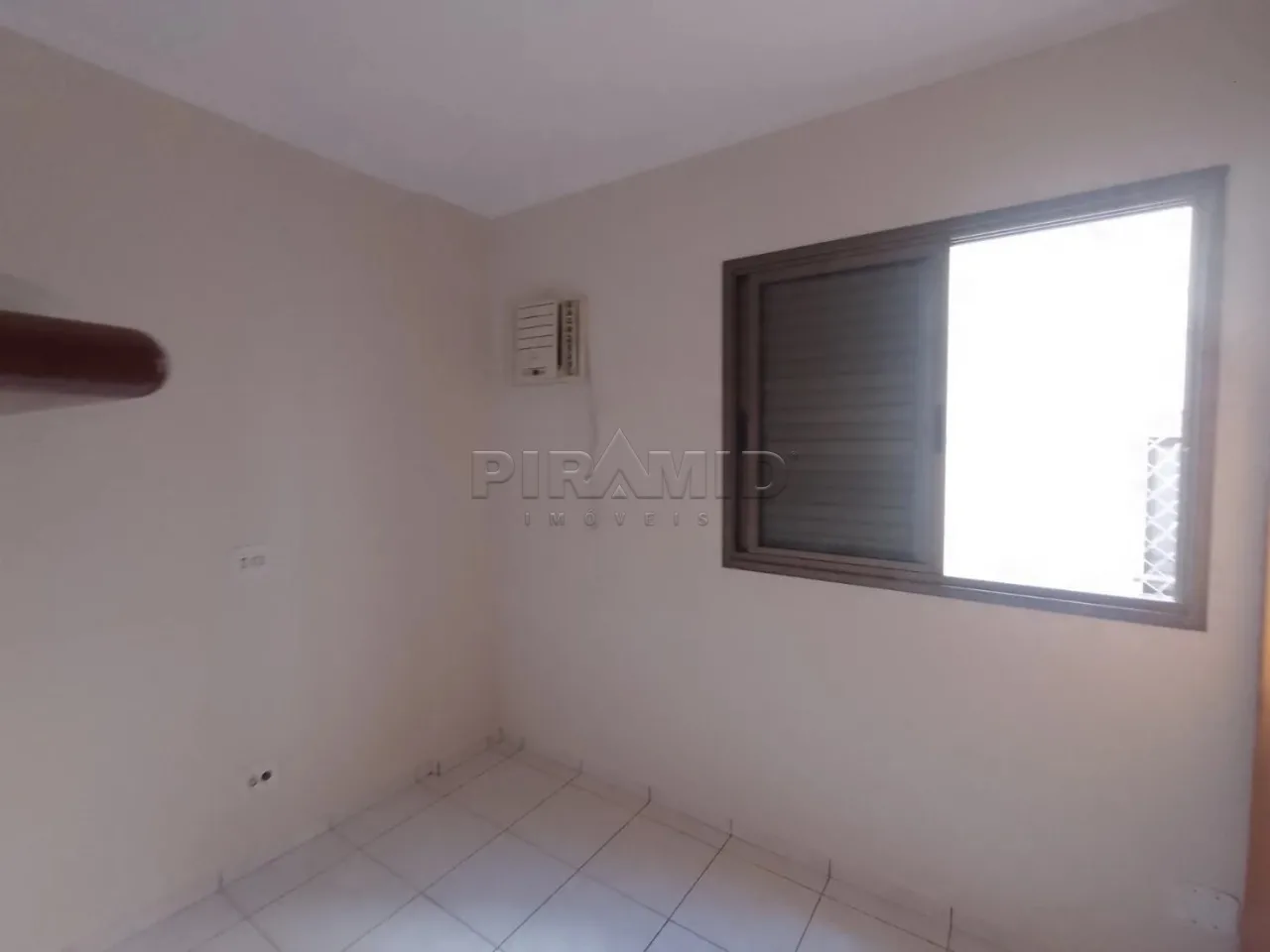 Alugar Apartamento / Padr&atilde;o em Ribeir&atilde;o Preto R$ 1.800,00 - Foto 4