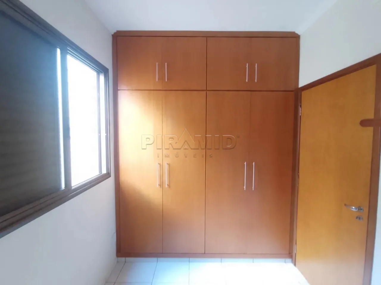 Alugar Apartamento / Padr&atilde;o em Ribeir&atilde;o Preto R$ 1.800,00 - Foto 5
