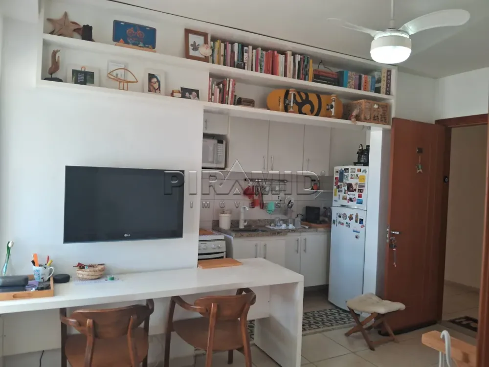 Alugar Apartamento / Padr&atilde;o em Ribeir&atilde;o Preto R$ 1.400,00 - Foto 2