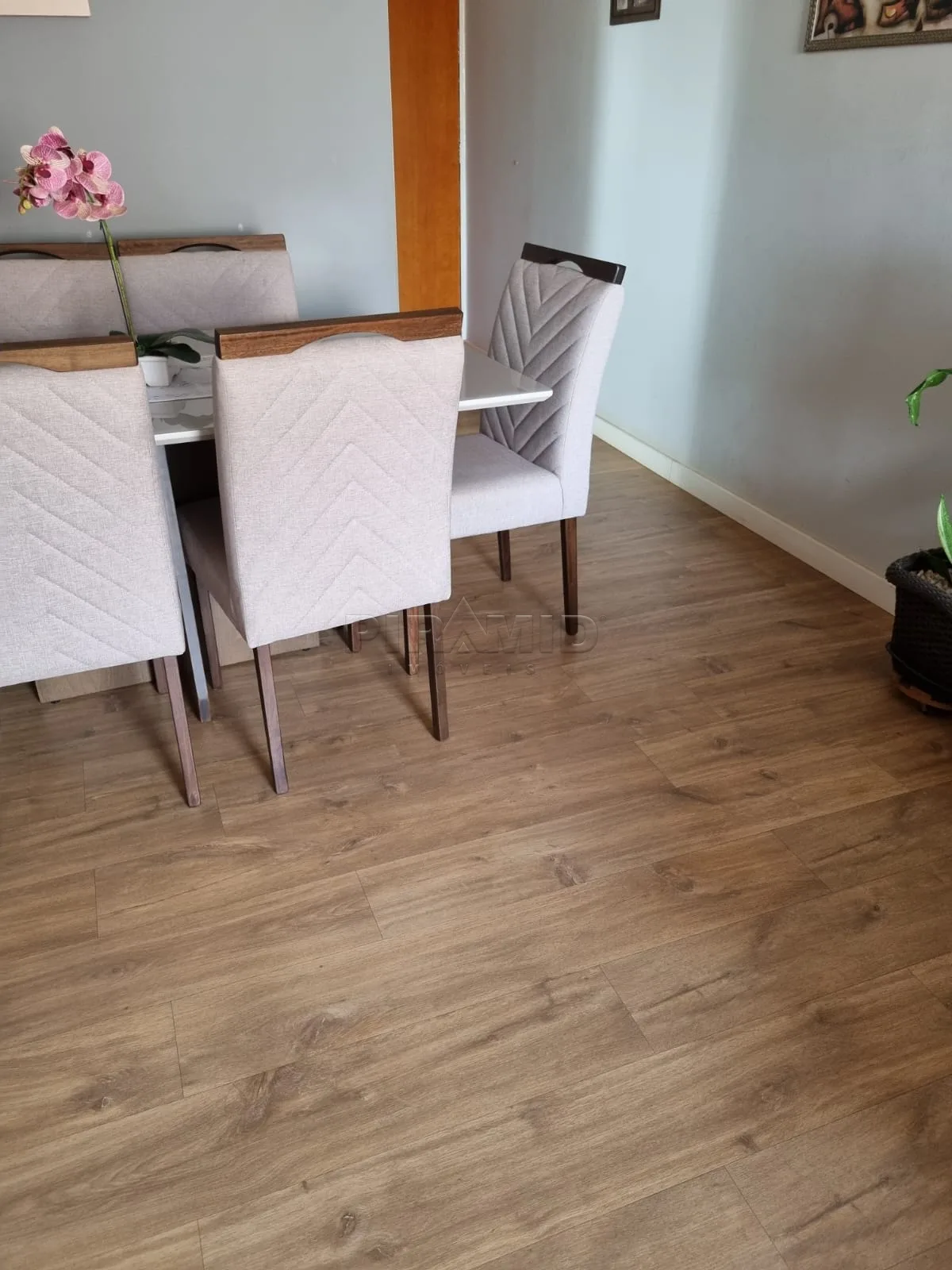 Alugar Apartamento / Padr&atilde;o em Ribeir&atilde;o Preto R$ 1.100,00 - Foto 12