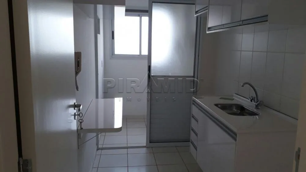 Alugar Apartamento / Padr&atilde;o em Ribeir&atilde;o Preto R$ 1.900,00 - Foto 4