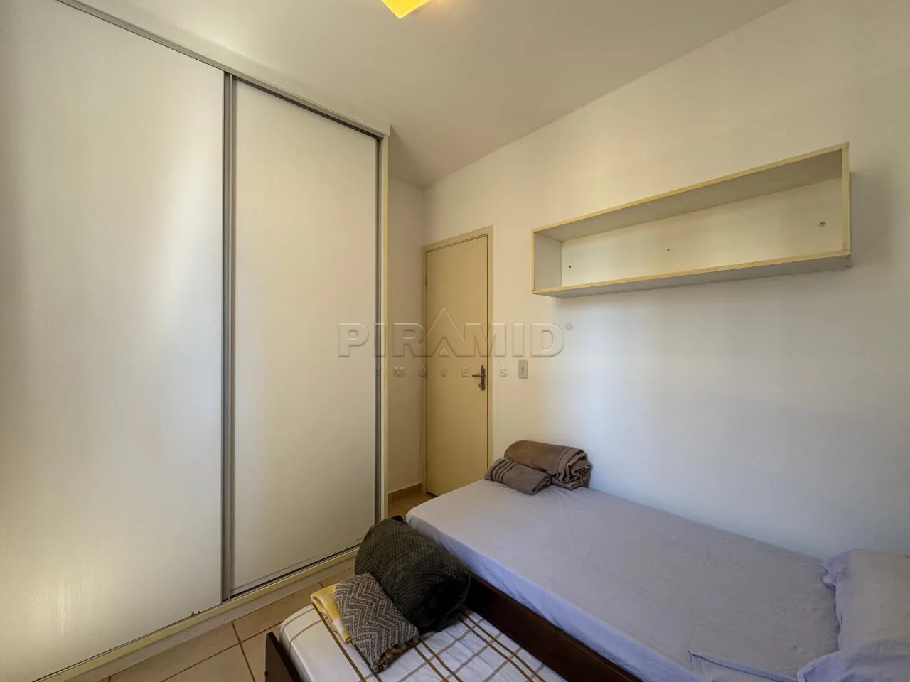 Alugar Apartamento / Padr&atilde;o em Ribeir&atilde;o Preto R$ 1.100,00 - Foto 12