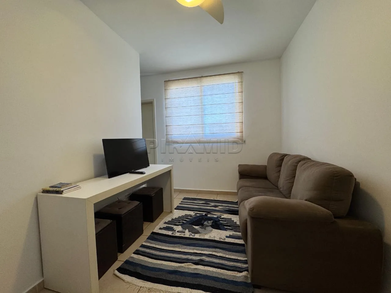 Alugar Apartamento / Padr&atilde;o em Ribeir&atilde;o Preto R$ 1.100,00 - Foto 1