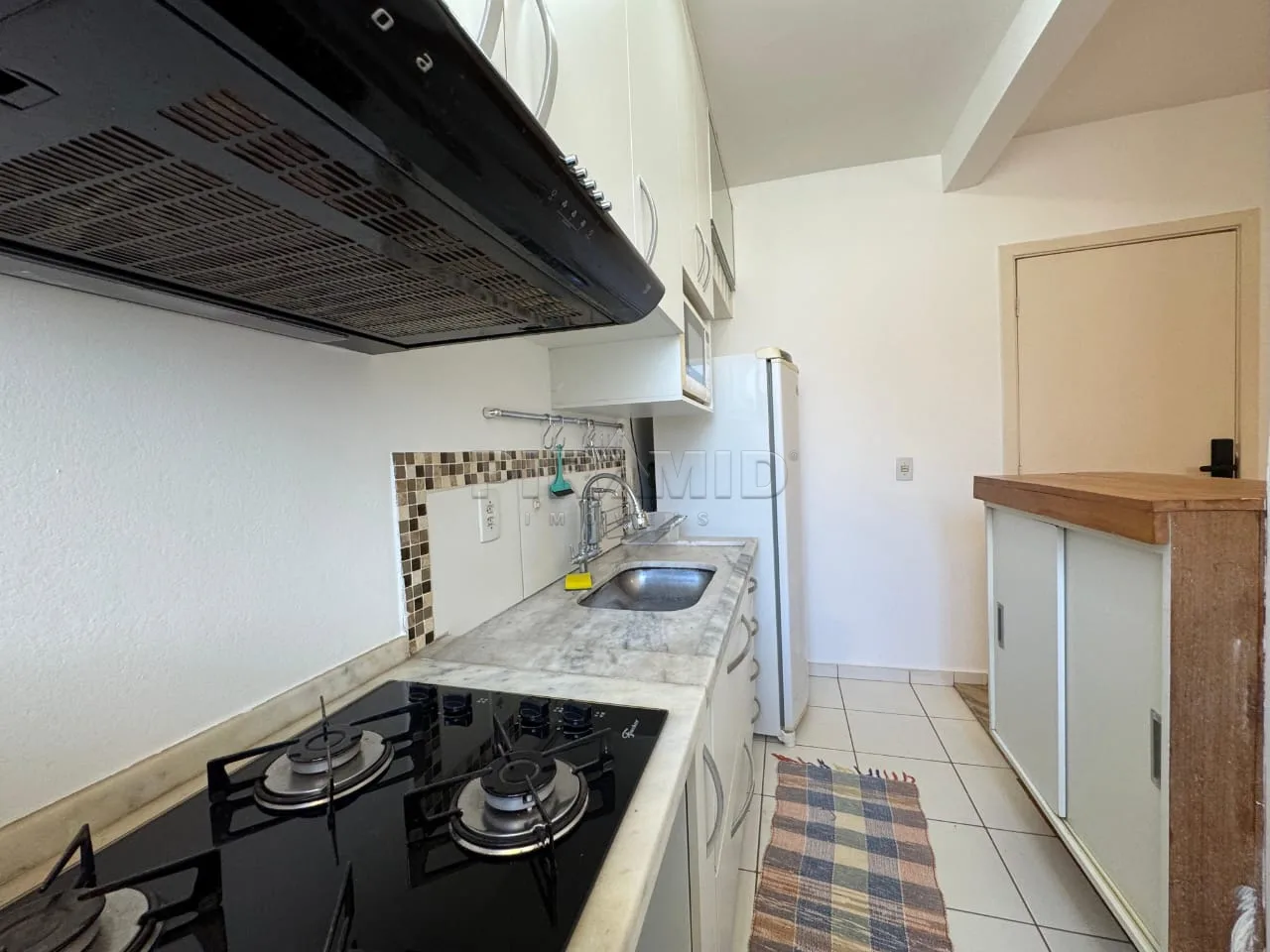 Alugar Apartamento / Padr&atilde;o em Ribeir&atilde;o Preto R$ 1.100,00 - Foto 7