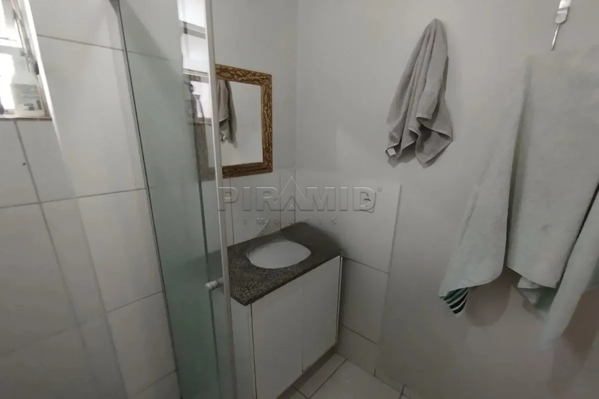 Alugar Apartamento / Padr&atilde;o em Ribeir&atilde;o Preto R$ 1.200,00 - Foto 4