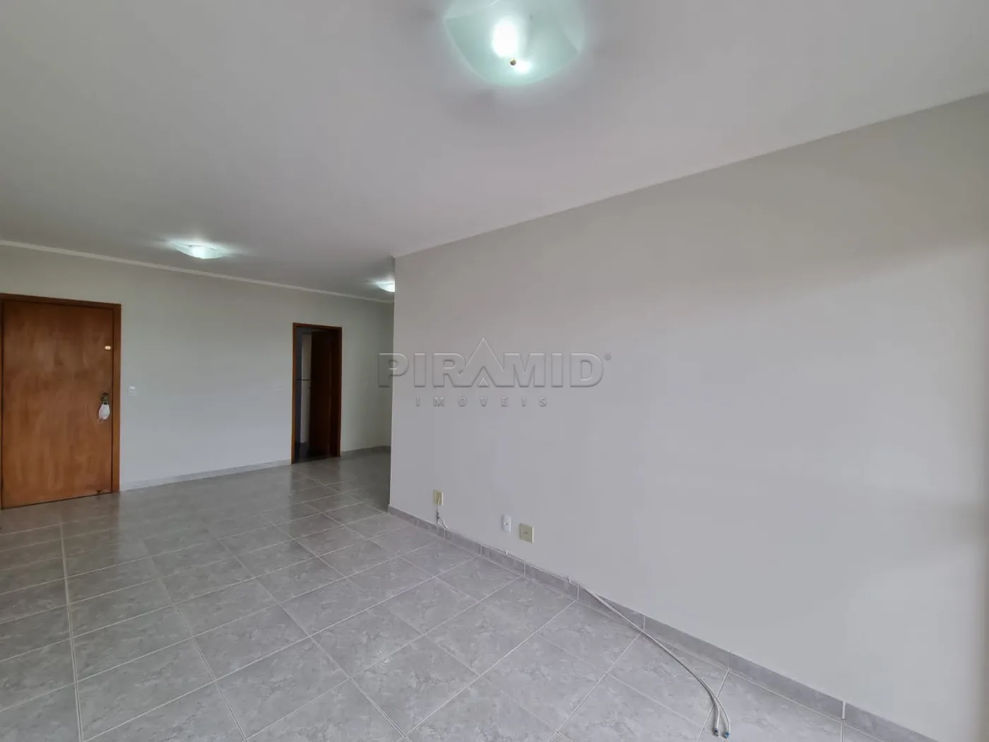 Alugar Apartamento / Padr&atilde;o em Ribeir&atilde;o Preto R$ 2.500,00 - Foto 4
