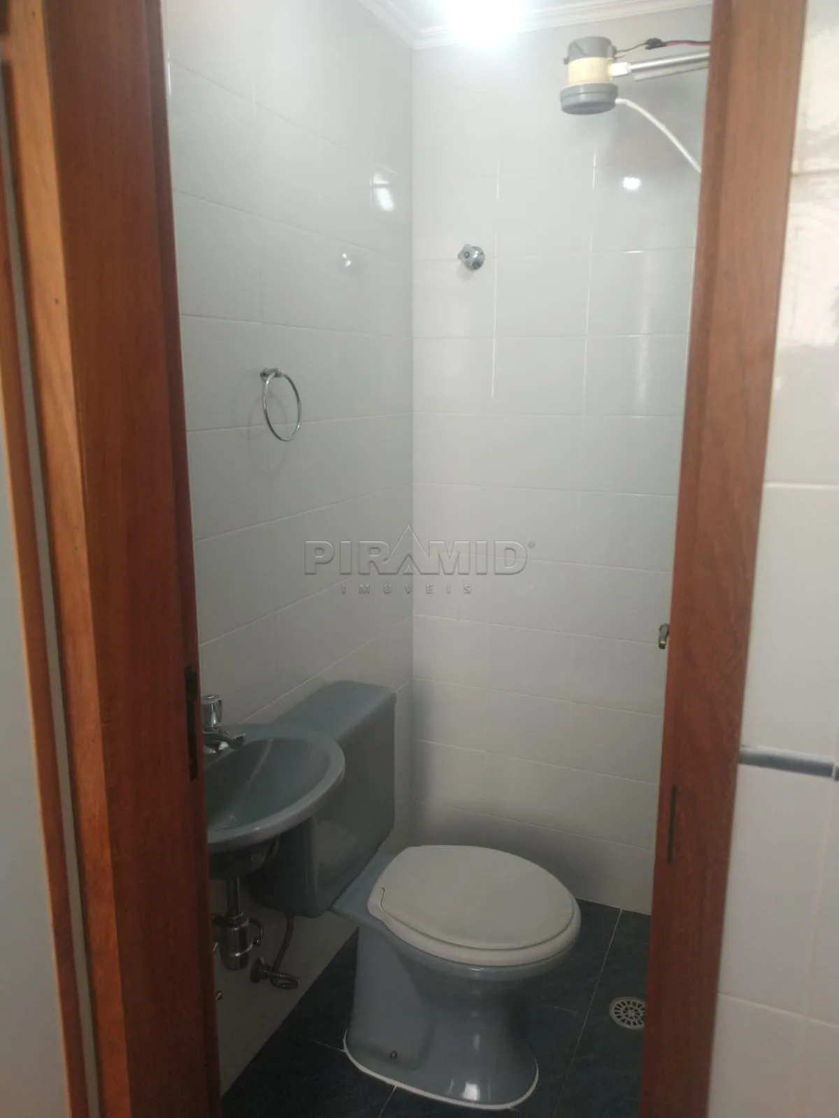Alugar Apartamento / Padr&atilde;o em Ribeir&atilde;o Preto R$ 2.500,00 - Foto 17
