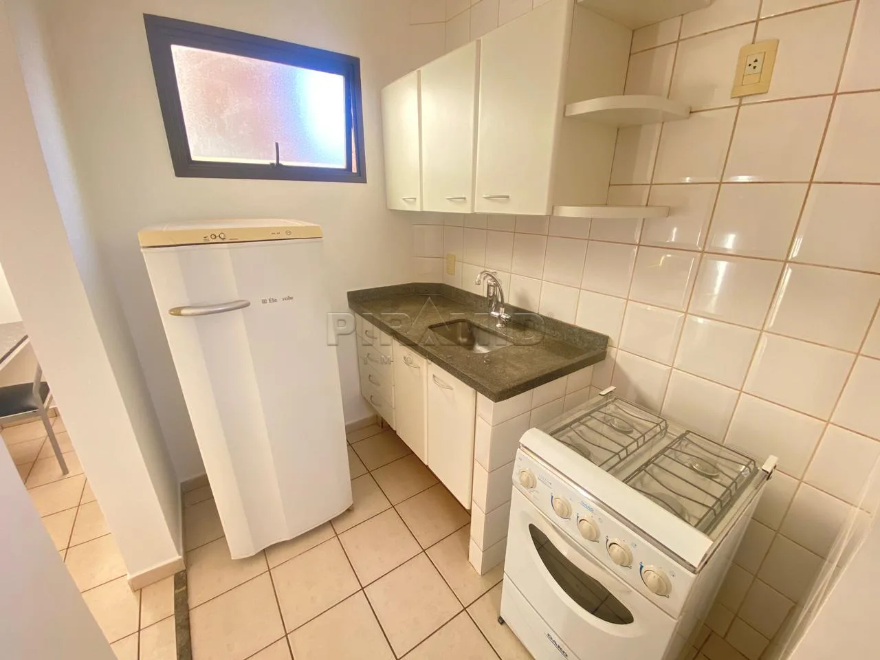 Alugar Apartamento / Padr&atilde;o em Ribeir&atilde;o Preto R$ 1.200,00 - Foto 6