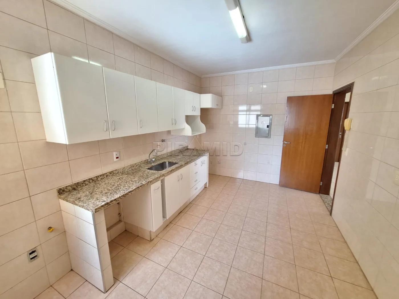 Alugar Apartamento / Padr&atilde;o em Ribeir&atilde;o Preto R$ 2.100,00 - Foto 17