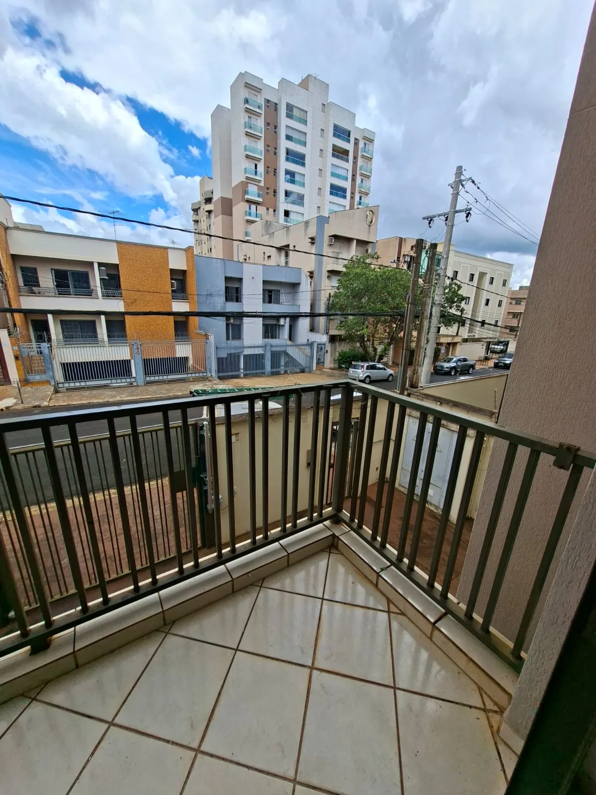 Alugar Apartamento / Padr&atilde;o em Ribeir&atilde;o Preto R$ 1.800,00 - Foto 6