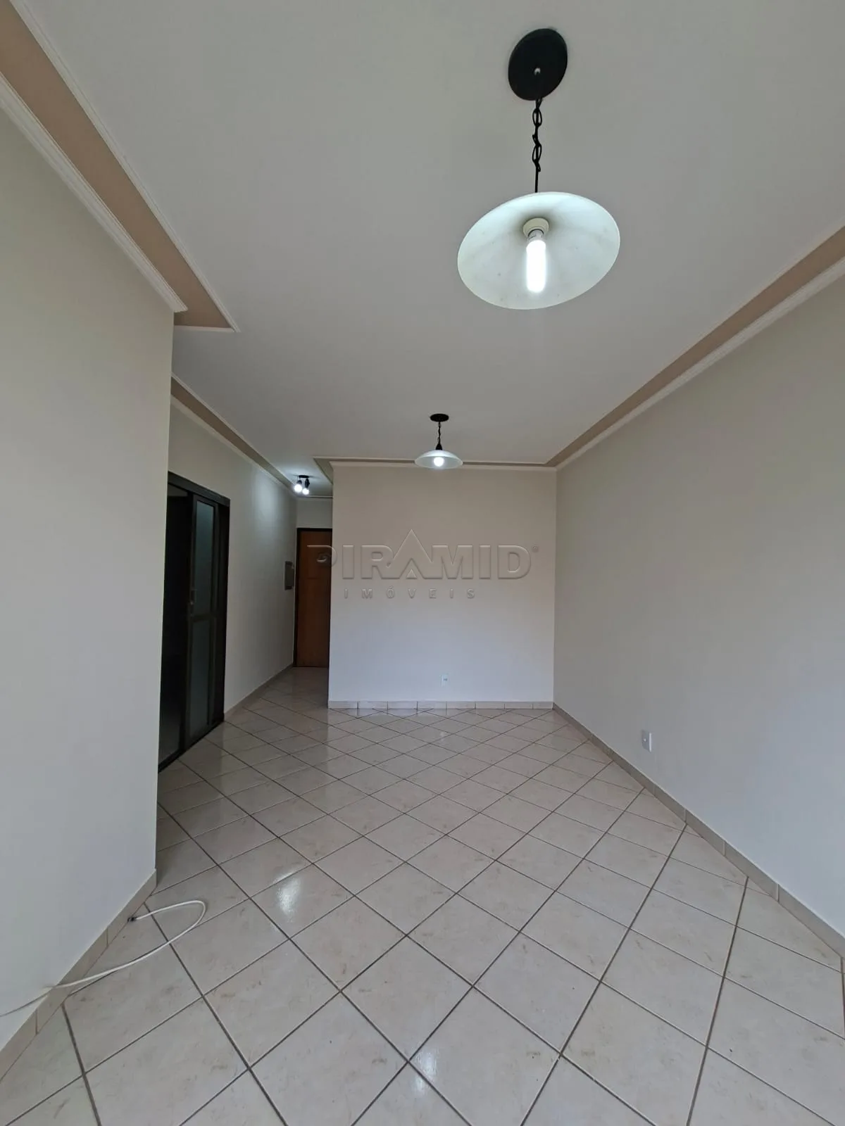 Alugar Apartamento / Padr&atilde;o em Ribeir&atilde;o Preto R$ 1.800,00 - Foto 7