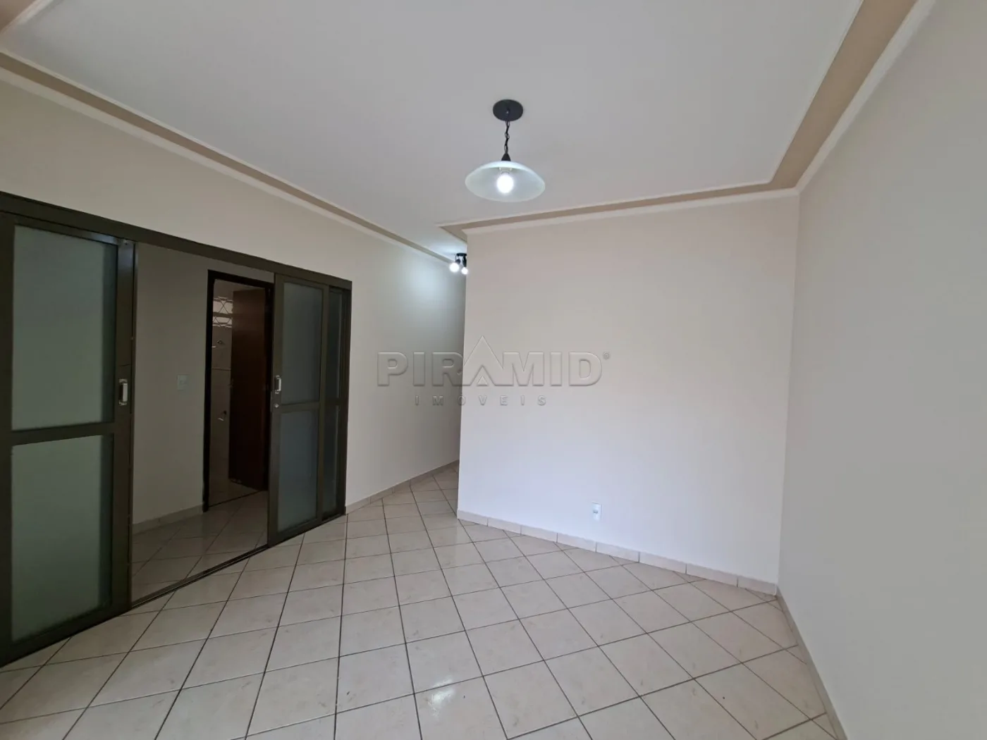 Alugar Apartamento / Padr&atilde;o em Ribeir&atilde;o Preto R$ 1.800,00 - Foto 8