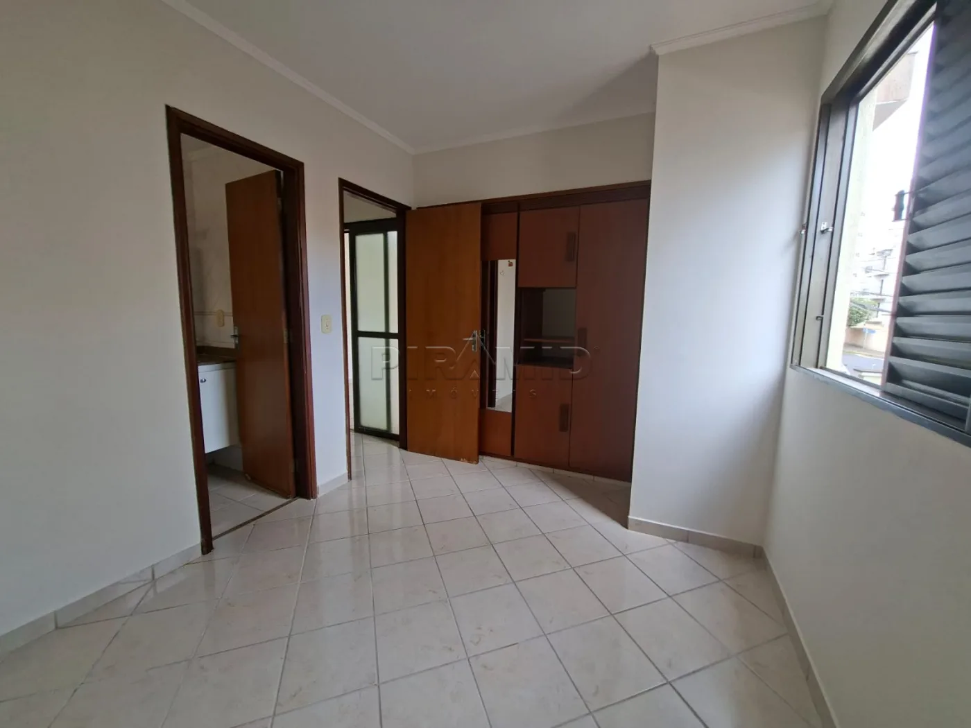 Alugar Apartamento / Padr&atilde;o em Ribeir&atilde;o Preto R$ 1.800,00 - Foto 10