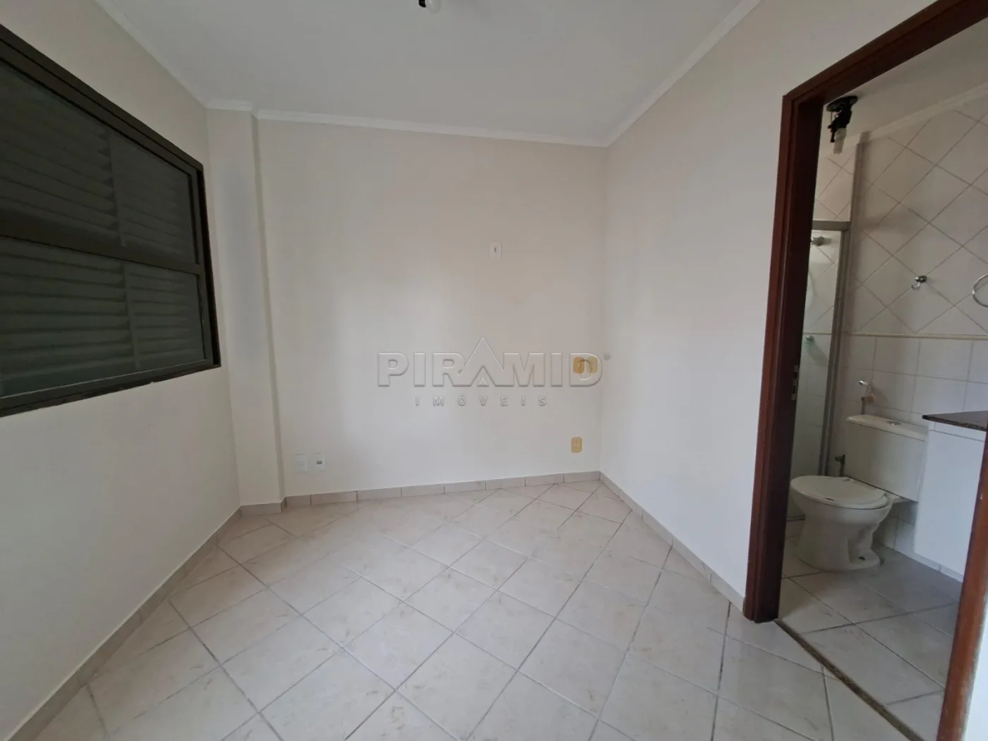 Alugar Apartamento / Padr&atilde;o em Ribeir&atilde;o Preto R$ 1.800,00 - Foto 12