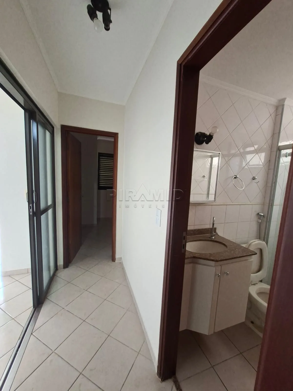 Alugar Apartamento / Padr&atilde;o em Ribeir&atilde;o Preto R$ 1.800,00 - Foto 19