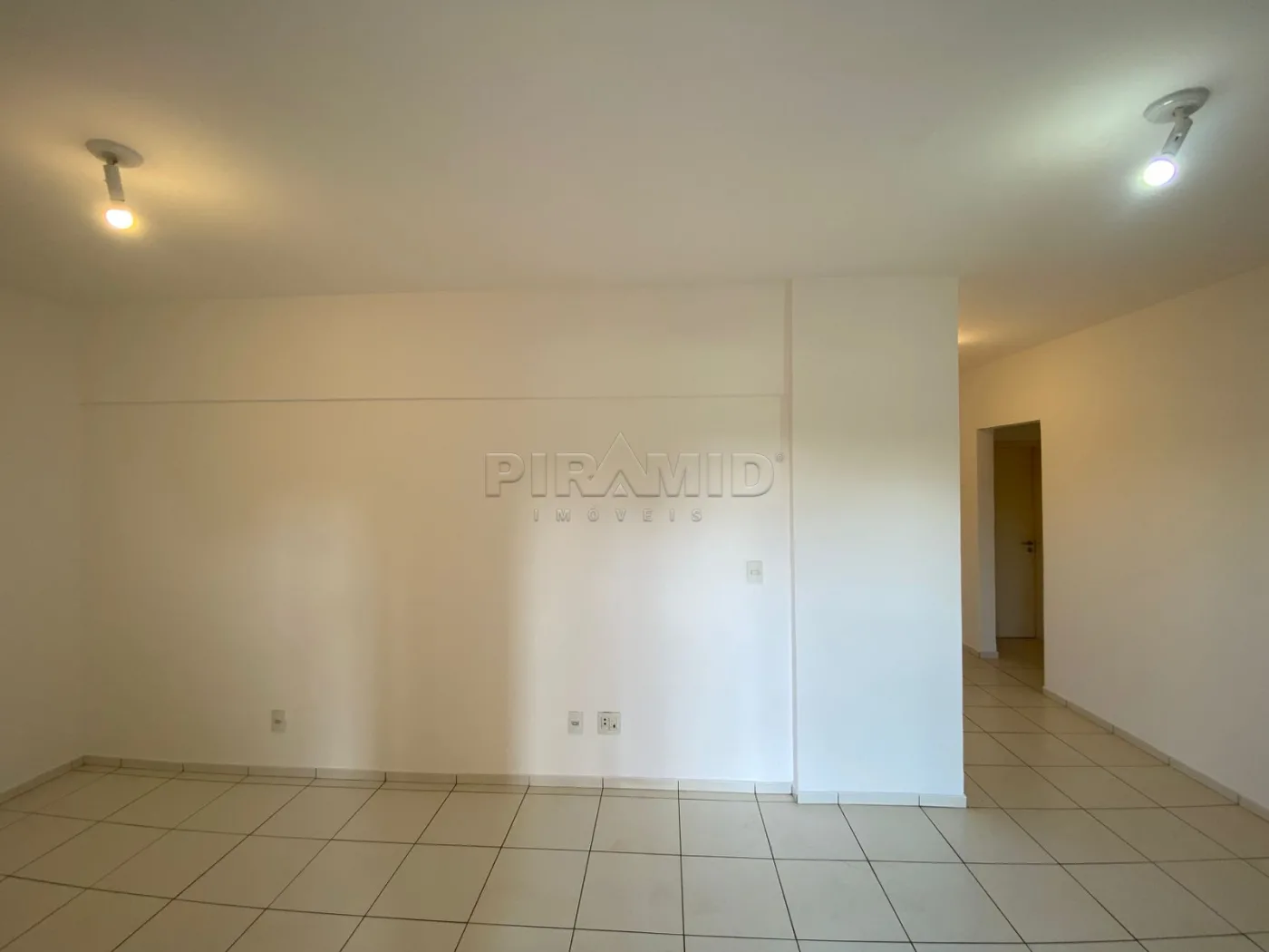 Alugar Apartamento / Padr&atilde;o em Ribeir&atilde;o Preto R$ 1.100,00 - Foto 5