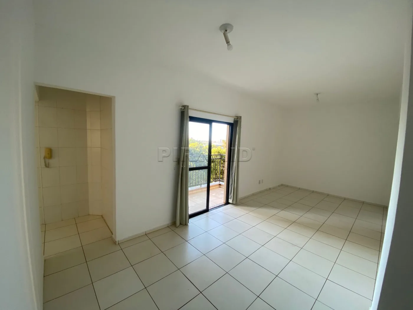 Alugar Apartamento / Padr&atilde;o em Ribeir&atilde;o Preto R$ 1.100,00 - Foto 4