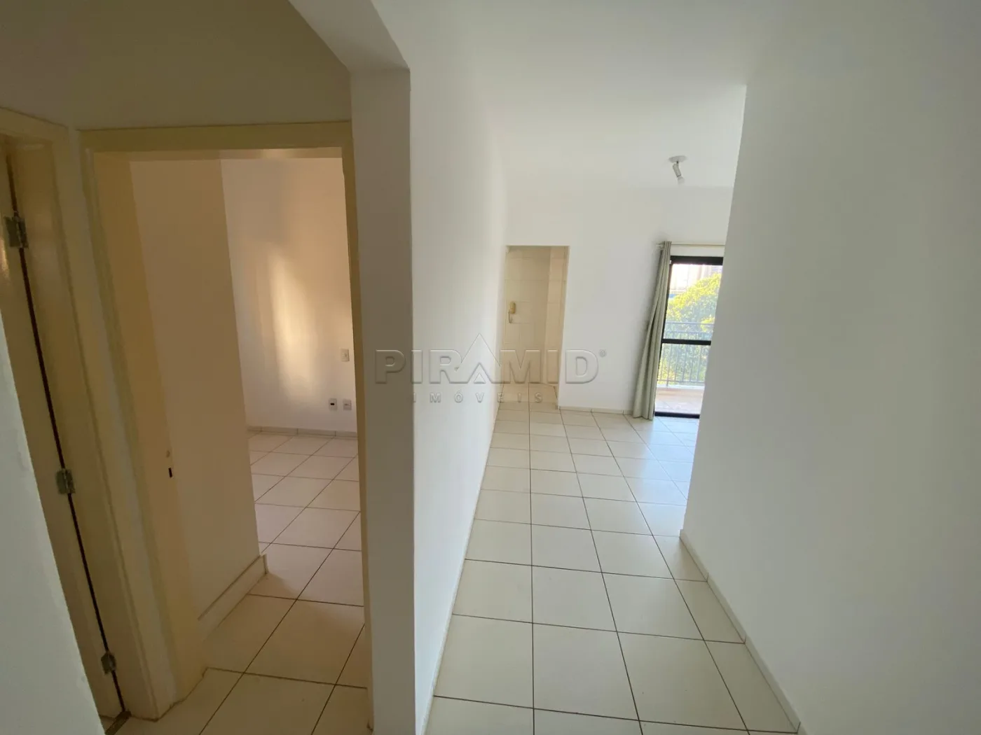 Alugar Apartamento / Padr&atilde;o em Ribeir&atilde;o Preto R$ 1.100,00 - Foto 13