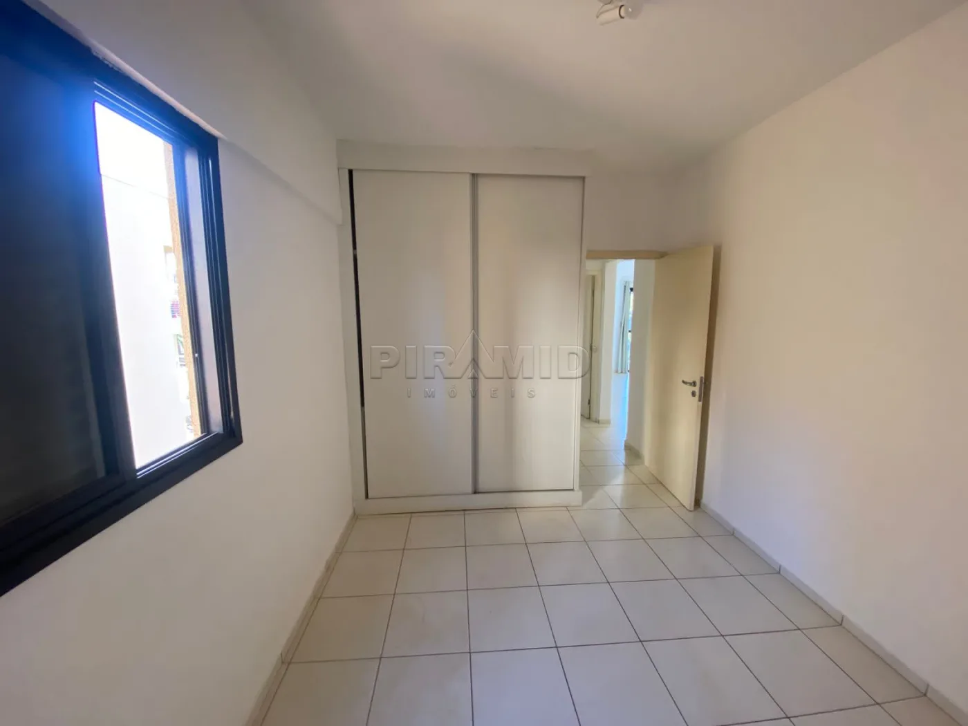 Alugar Apartamento / Padr&atilde;o em Ribeir&atilde;o Preto R$ 1.100,00 - Foto 20