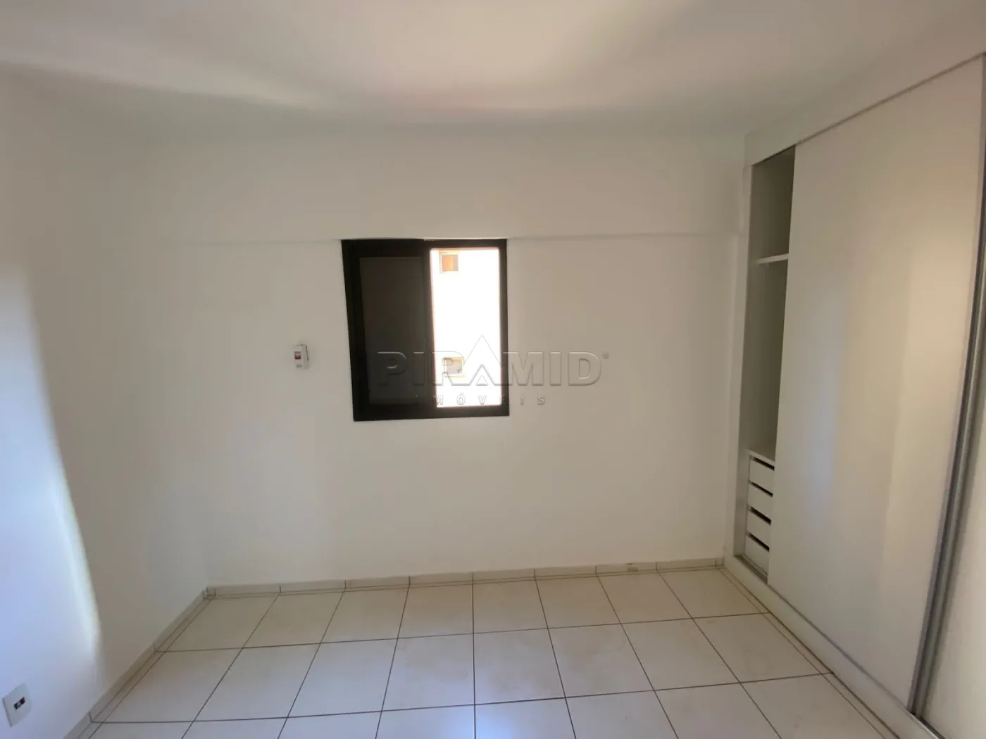 Alugar Apartamento / Padr&atilde;o em Ribeir&atilde;o Preto R$ 1.100,00 - Foto 21