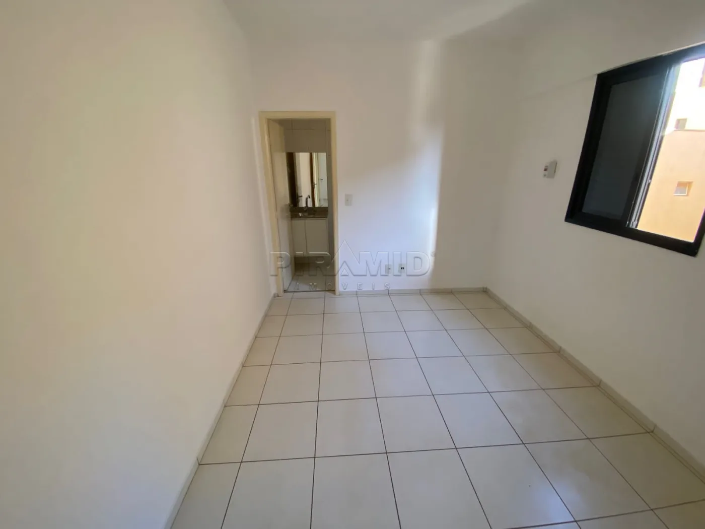 Alugar Apartamento / Padr&atilde;o em Ribeir&atilde;o Preto R$ 1.100,00 - Foto 22