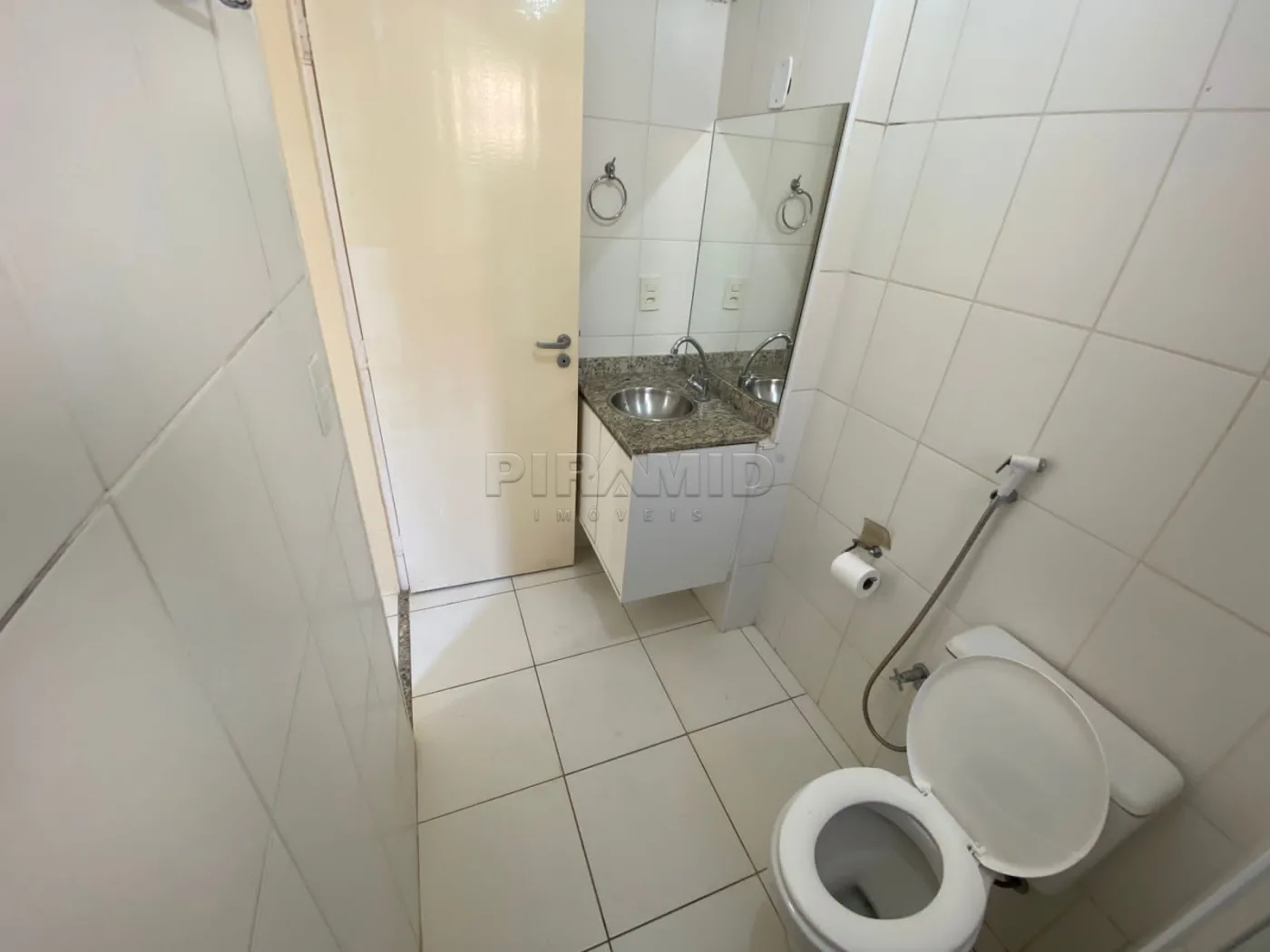 Alugar Apartamento / Padr&atilde;o em Ribeir&atilde;o Preto R$ 1.100,00 - Foto 23