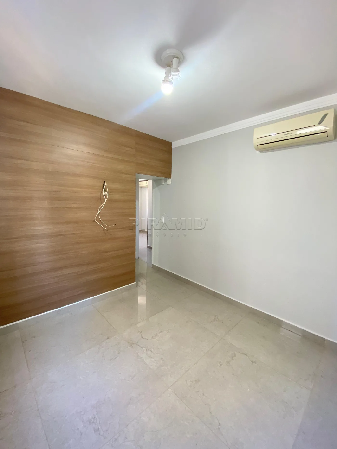 Alugar Apartamento / Padr&atilde;o em Ribeir&atilde;o Preto R$ 4.200,00 - Foto 19