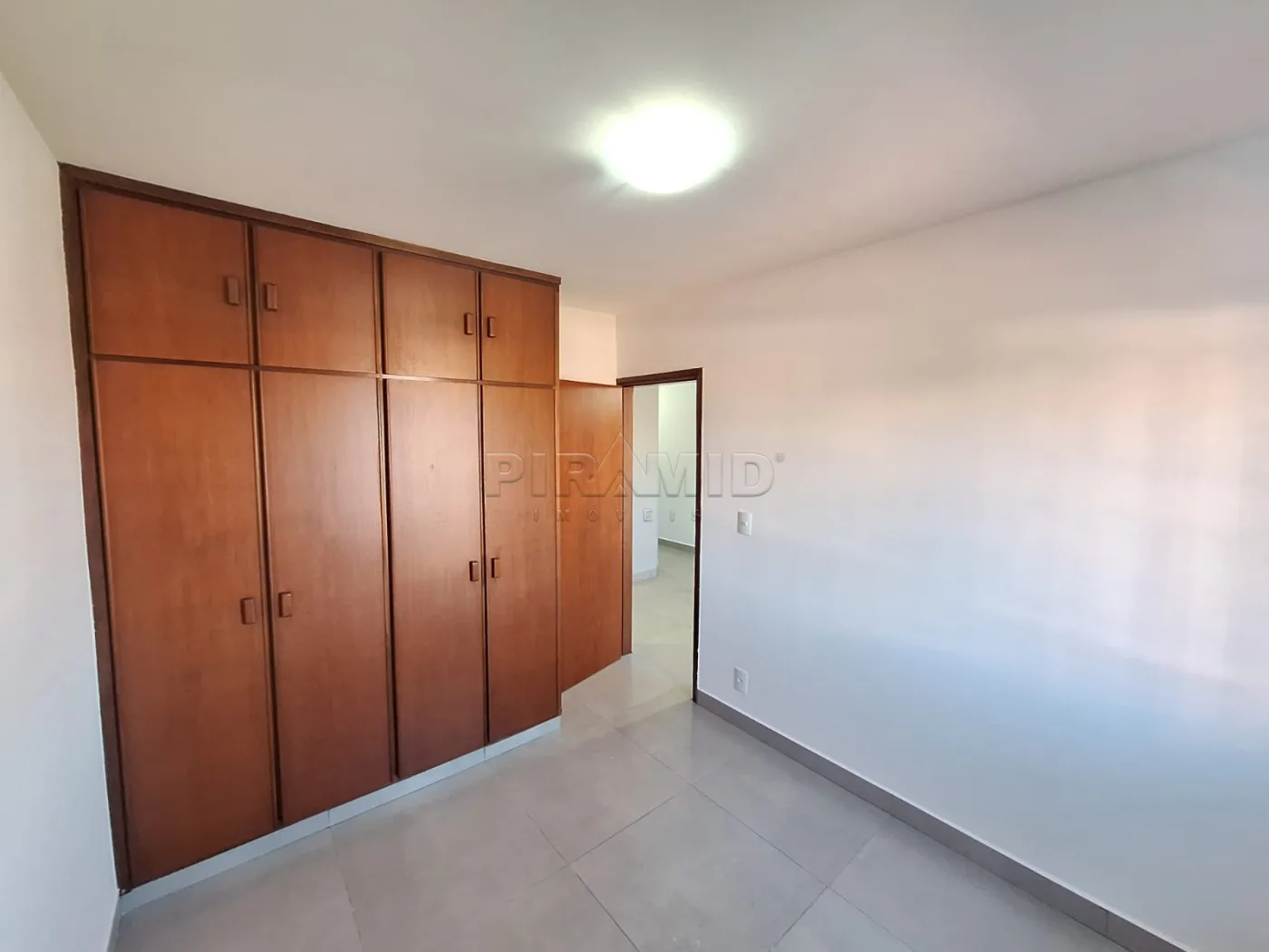 Alugar Apartamento / Padr&atilde;o em Ribeir&atilde;o Preto R$ 1.500,00 - Foto 6