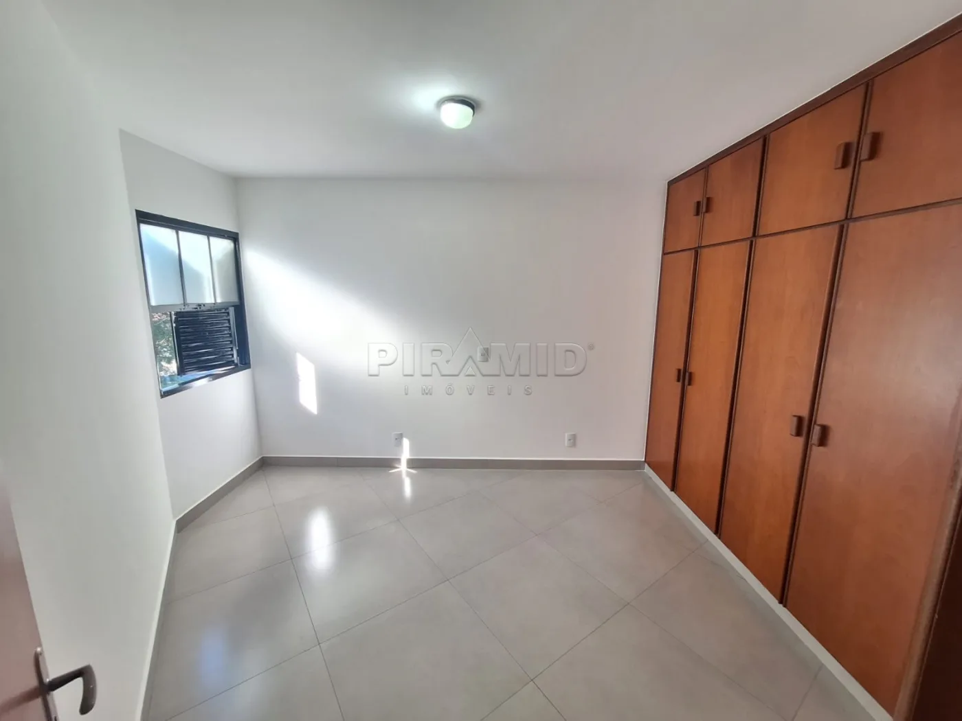 Alugar Apartamento / Padr&atilde;o em Ribeir&atilde;o Preto R$ 1.500,00 - Foto 6