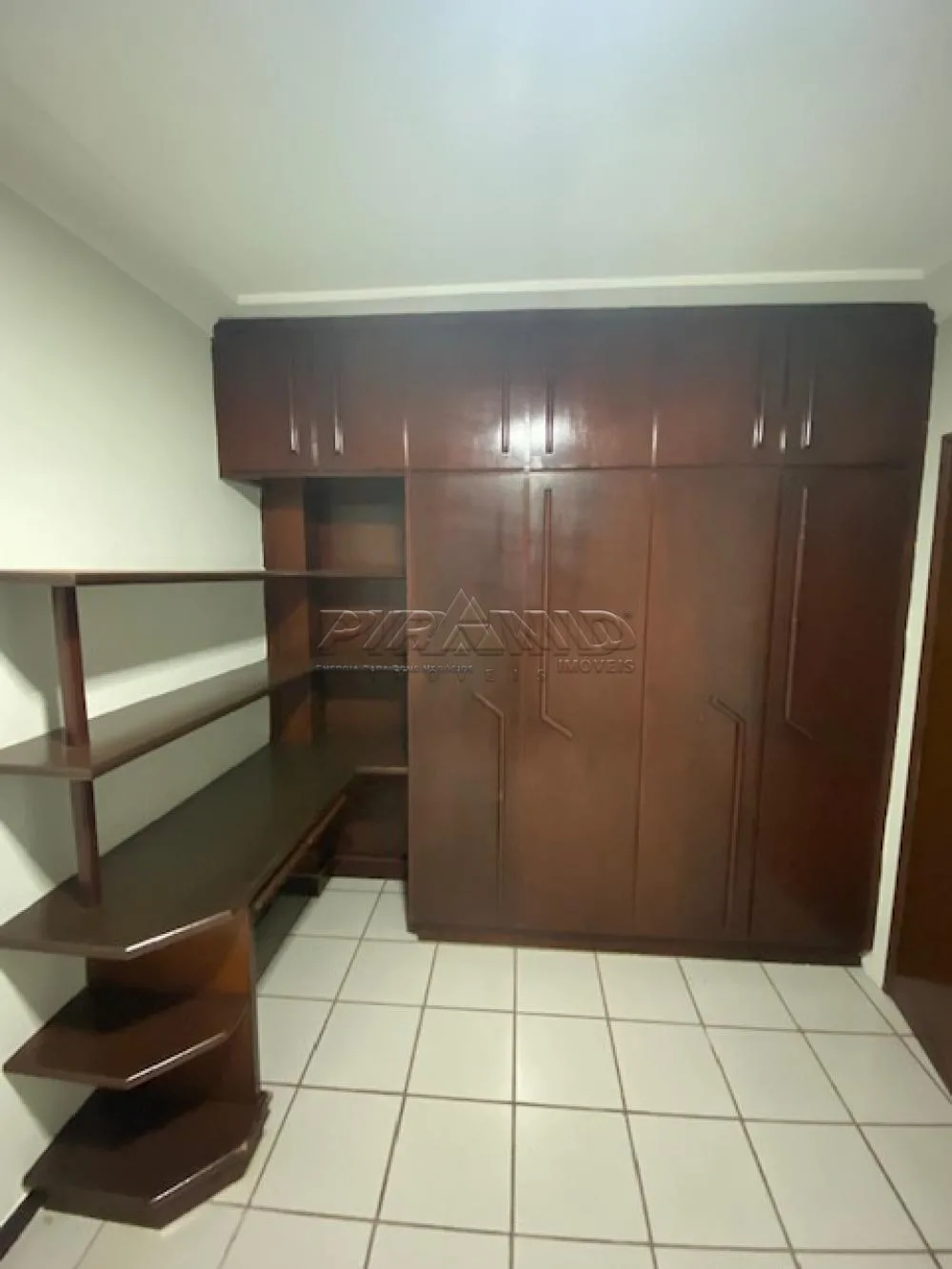 Alugar Apartamento / Padr&atilde;o em Ribeir&atilde;o Preto R$ 1.700,00 - Foto 9