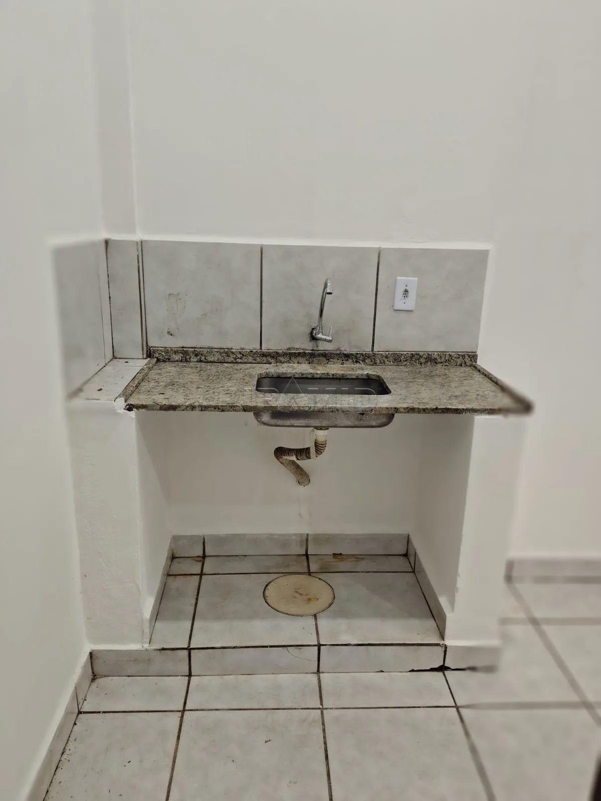 Alugar Comercial / Sal&atilde;o em Ribeir&atilde;o Preto R$ 1.550,00 - Foto 6