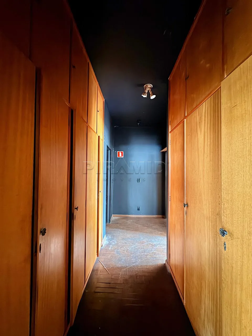 Alugar Comercial / Casa em Ribeir&atilde;o Preto R$ 18.000,00 - Foto 17