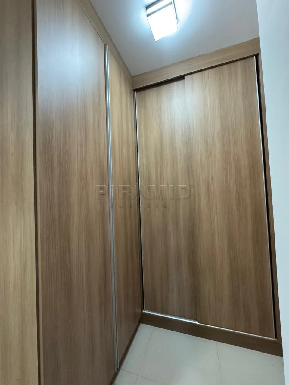 Alugar Apartamento / Padr&atilde;o em Ribeir&atilde;o Preto R$ 4.500,00 - Foto 10