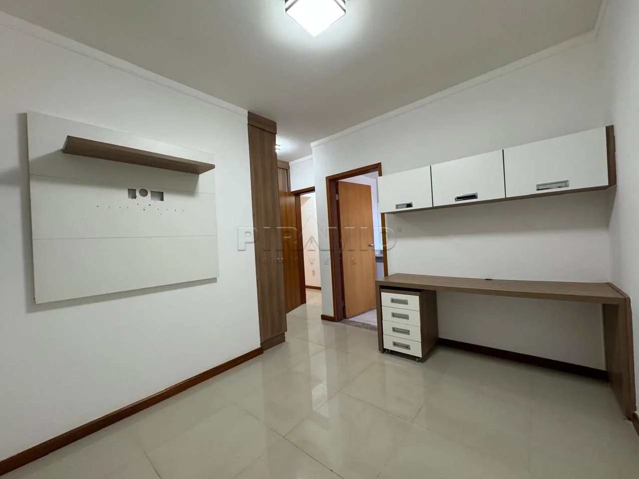 Alugar Apartamento / Padr&atilde;o em Ribeir&atilde;o Preto R$ 4.500,00 - Foto 13