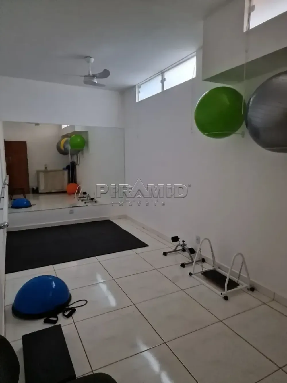 Alugar Casa / Padr&atilde;o em Ribeir&atilde;o Preto R$ 13.000,00 - Foto 4