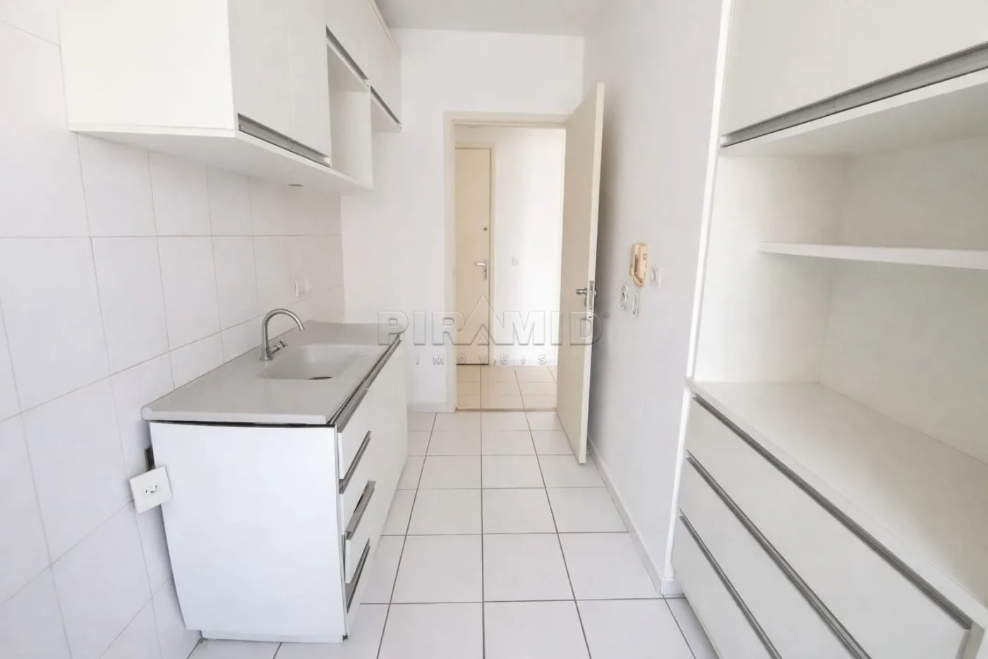 Alugar Apartamento / Padr&atilde;o em Ribeir&atilde;o Preto R$ 2.100,00 - Foto 7
