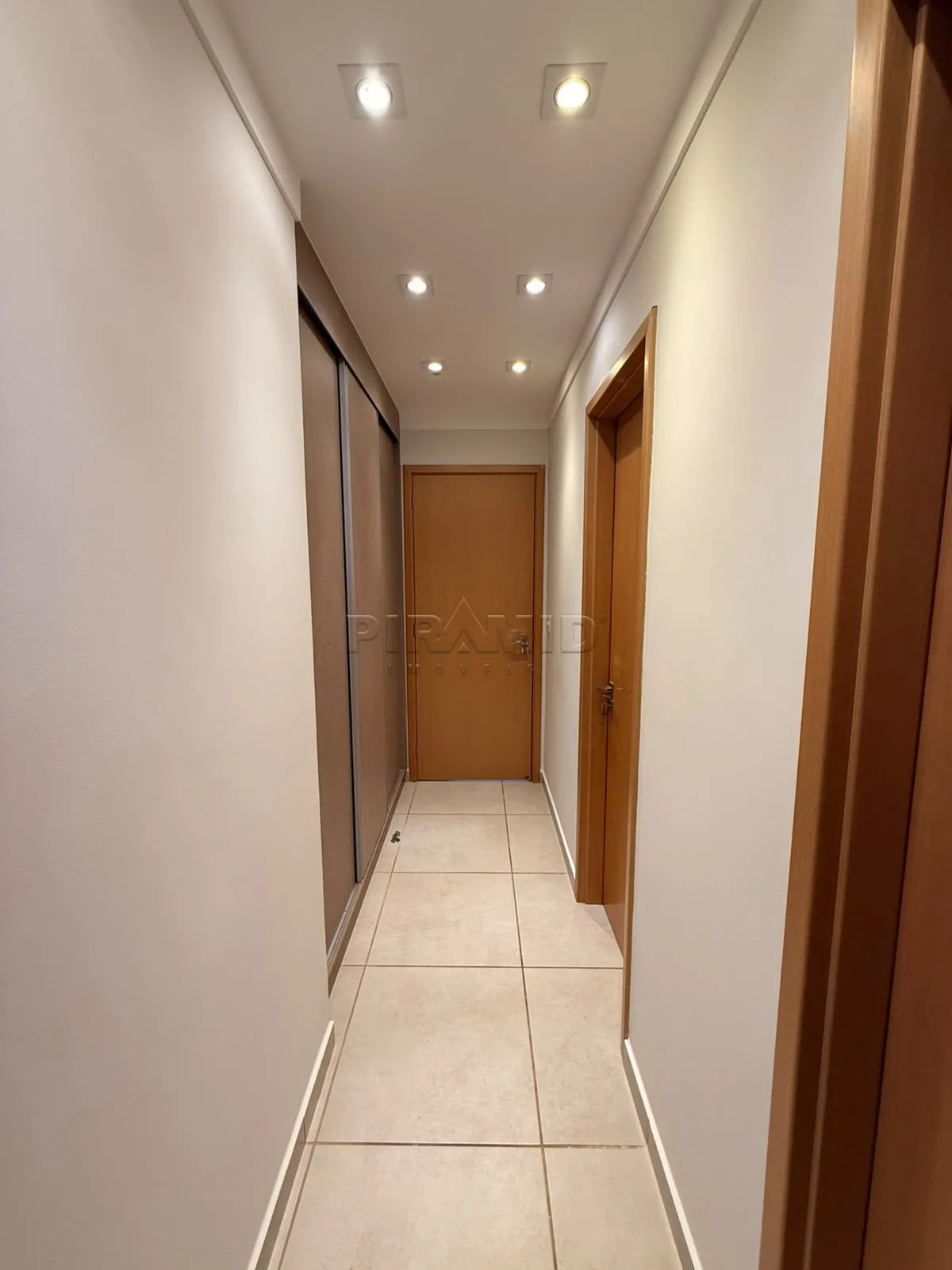 Alugar Apartamento / Padr&atilde;o em Ribeir&atilde;o Preto R$ 2.500,00 - Foto 7