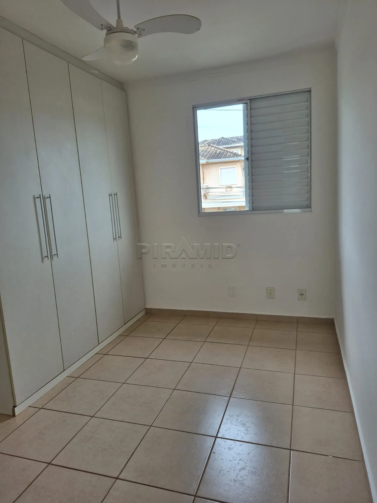 Alugar Casa / Condom&iacute;nio em Ribeir&atilde;o Preto R$ 1.400,00 - Foto 7
