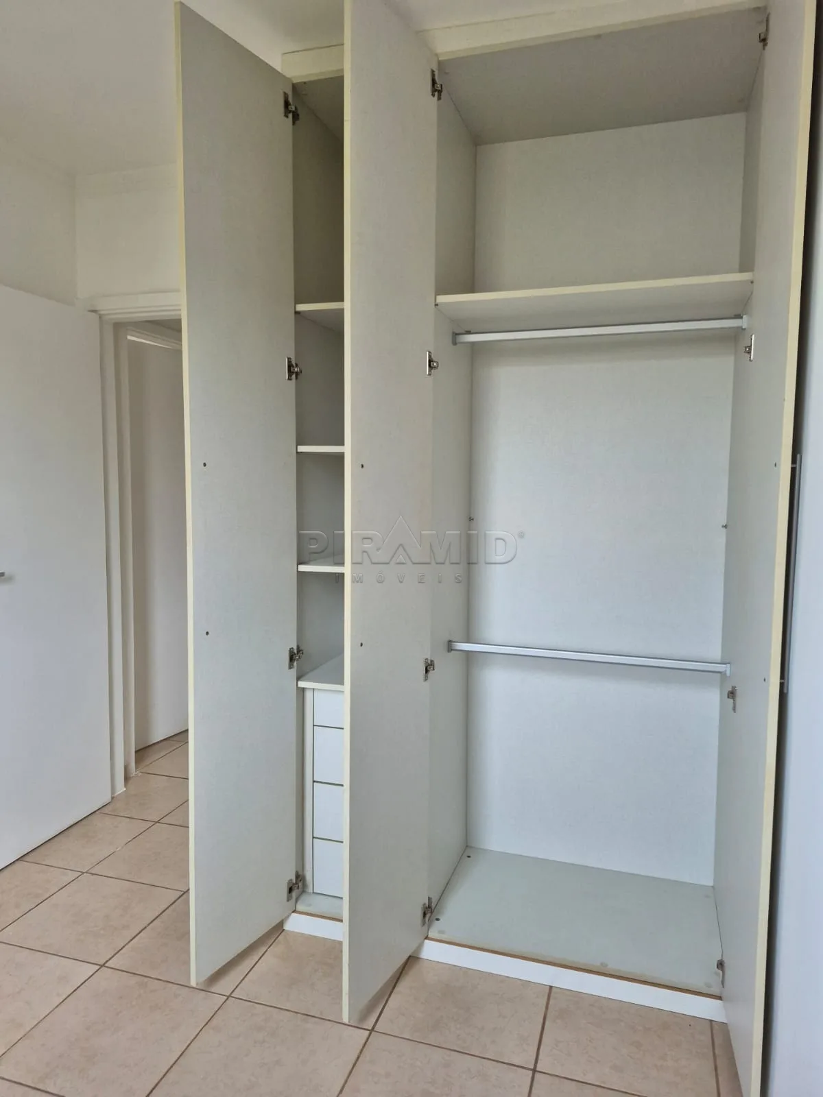 Alugar Casa / Condom&iacute;nio em Ribeir&atilde;o Preto R$ 1.400,00 - Foto 10