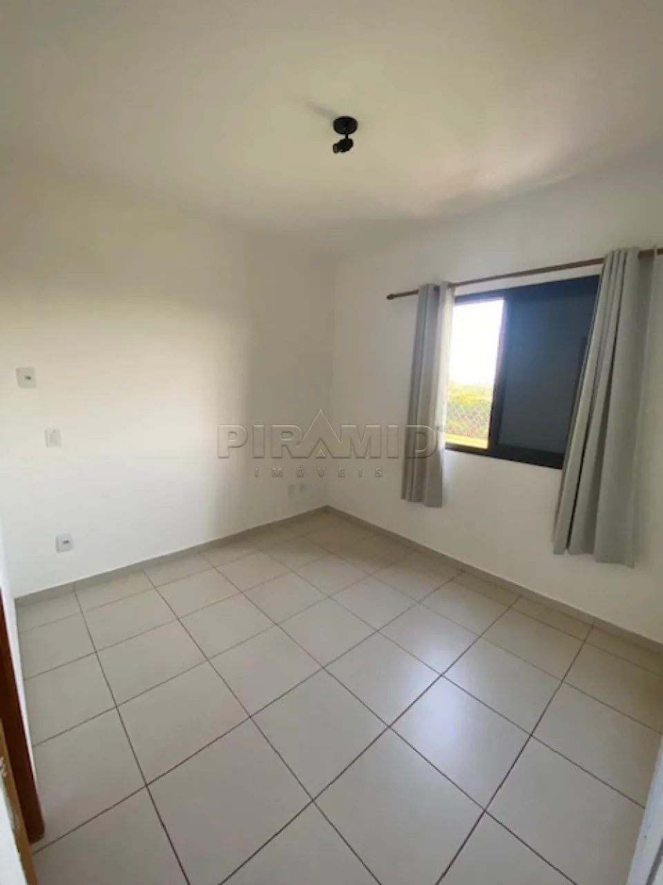 Alugar Apartamento / Padr&atilde;o em Ribeir&atilde;o Preto R$ 1.550,00 - Foto 6