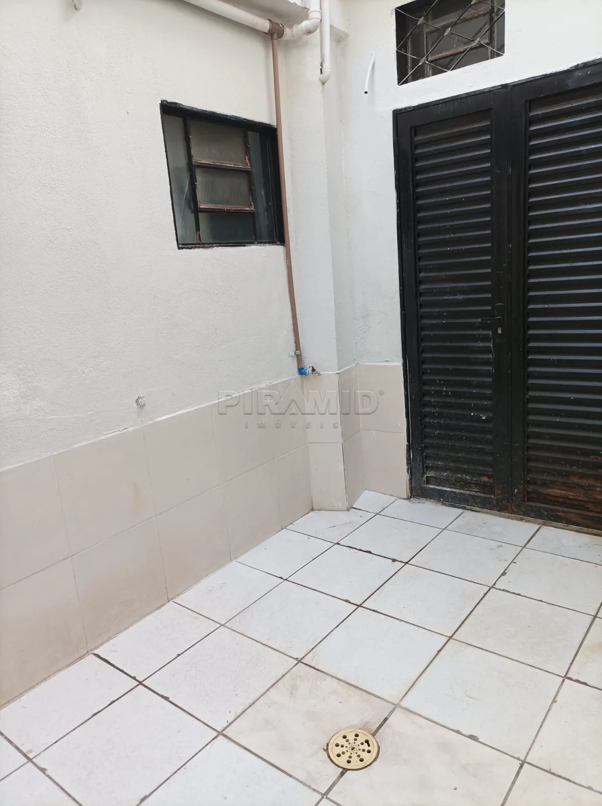 Alugar Casa / Padr&atilde;o em Ribeir&atilde;o Preto R$ 1.700,00 - Foto 17