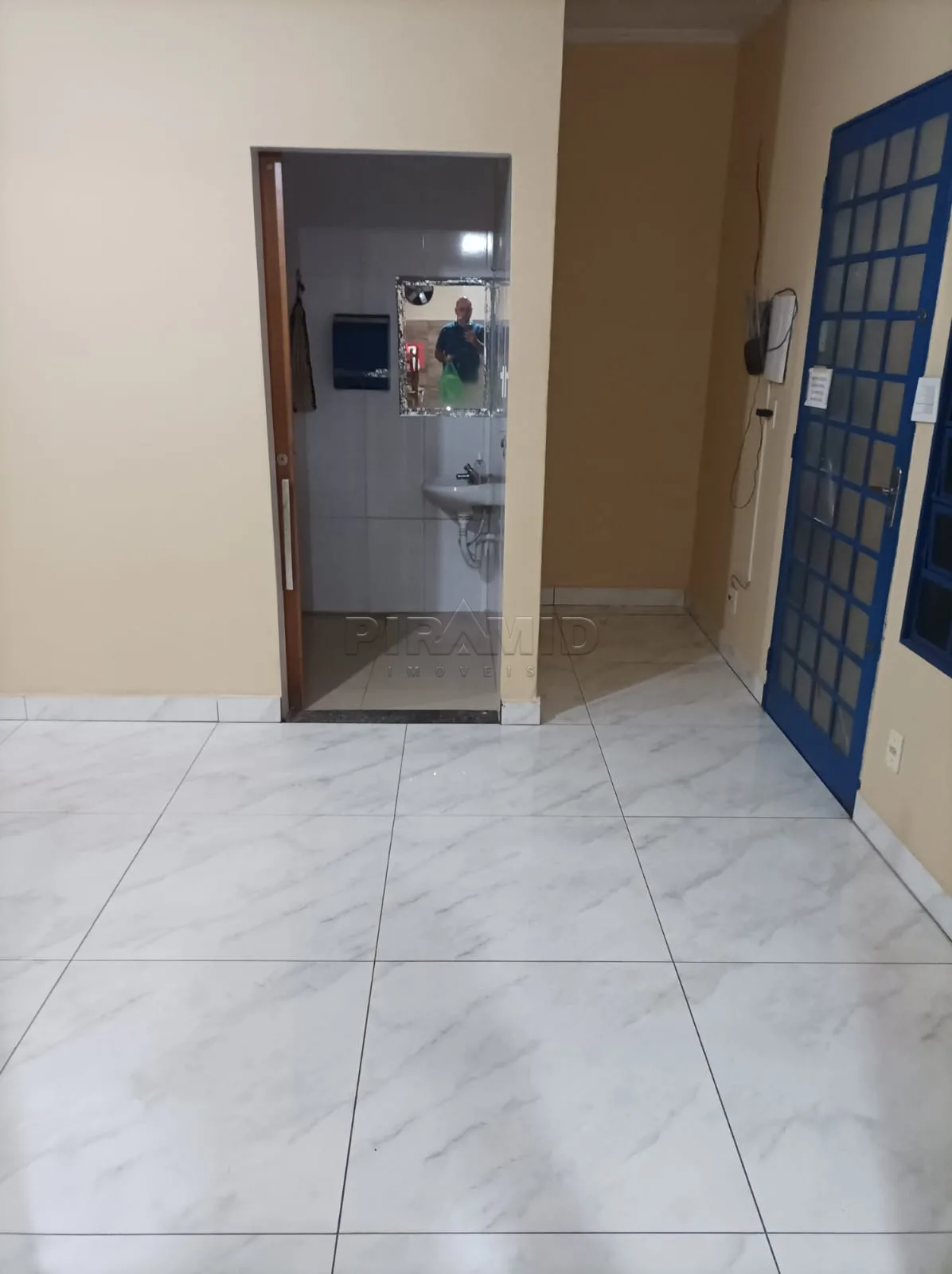 Alugar Casa / Padr&atilde;o em Ribeir&atilde;o Preto R$ 1.700,00 - Foto 20