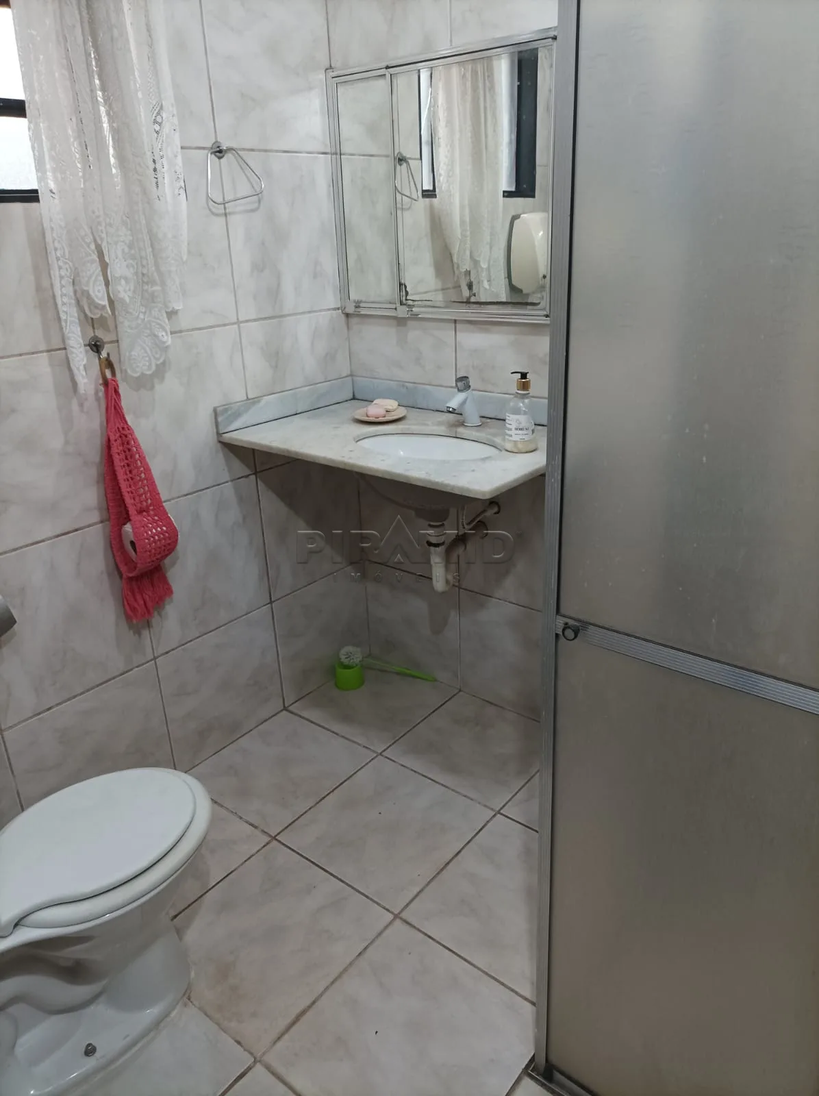 Alugar Casa / Padr&atilde;o em Ribeir&atilde;o Preto R$ 1.700,00 - Foto 18