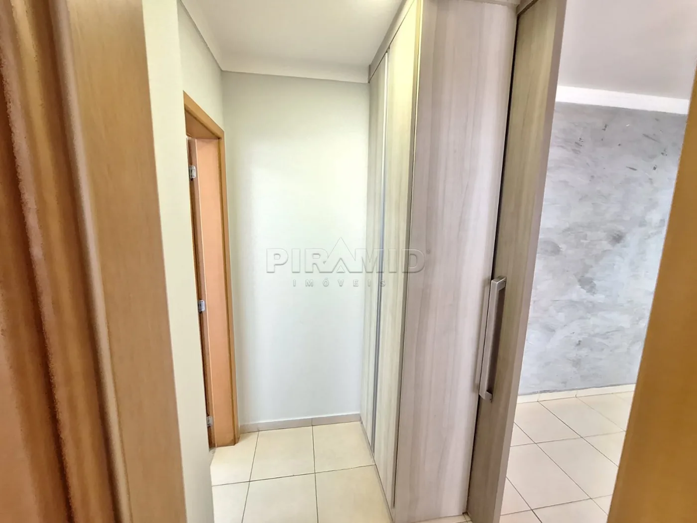 Alugar Apartamento / Padr&atilde;o em Ribeir&atilde;o Preto R$ 1.300,00 - Foto 7