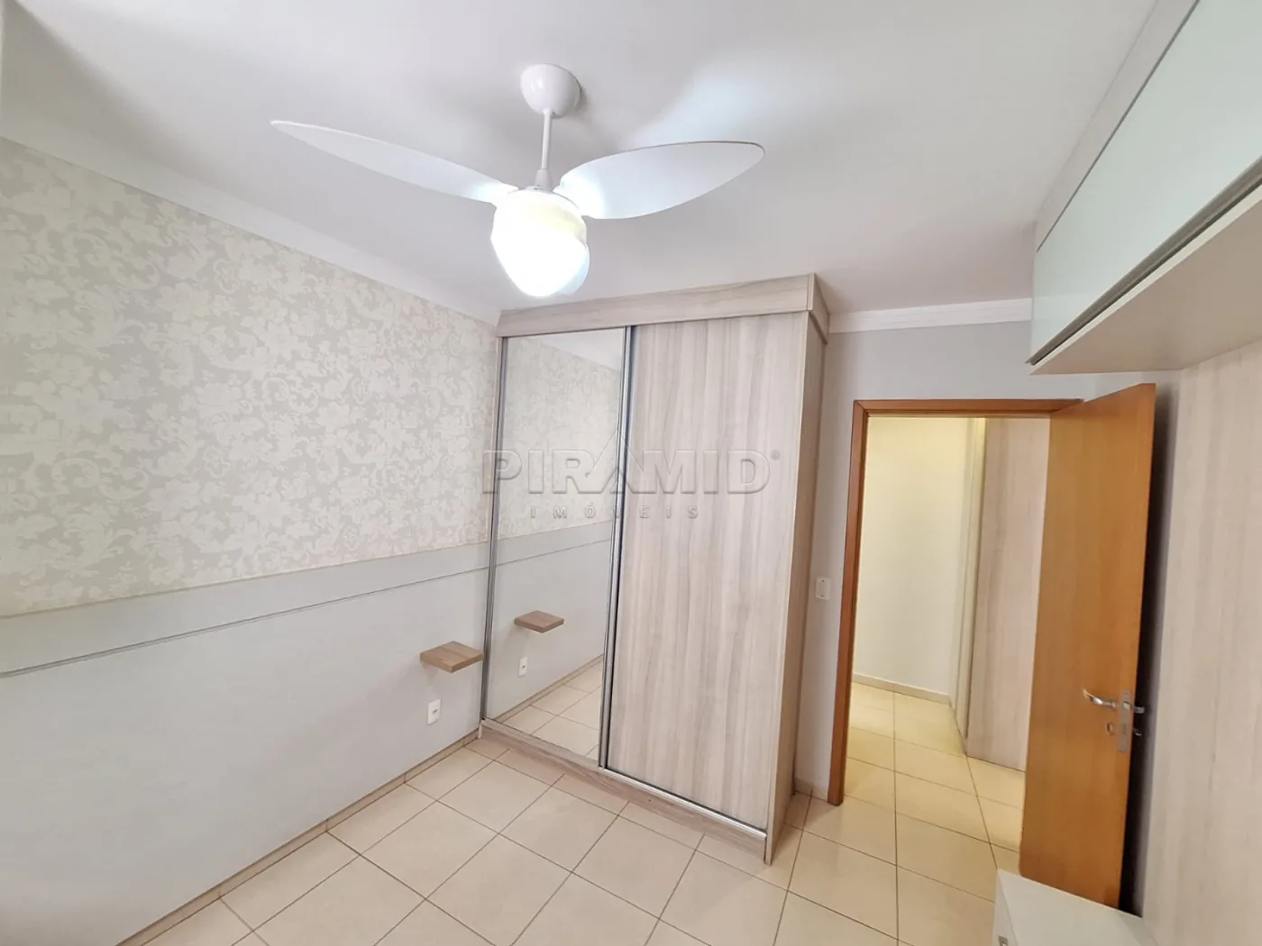 Alugar Apartamento / Padr&atilde;o em Ribeir&atilde;o Preto R$ 1.300,00 - Foto 11