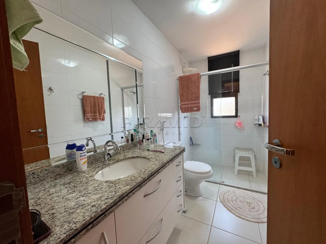 Alugar Apartamento / Padr&atilde;o em Ribeir&atilde;o Preto R$ 2.700,00 - Foto 14