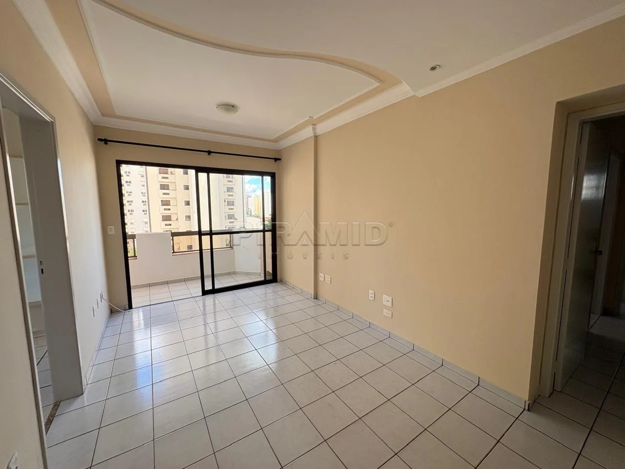 Alugar Apartamento / Padr&atilde;o em Ribeir&atilde;o Preto R$ 1.700,00 - Foto 1