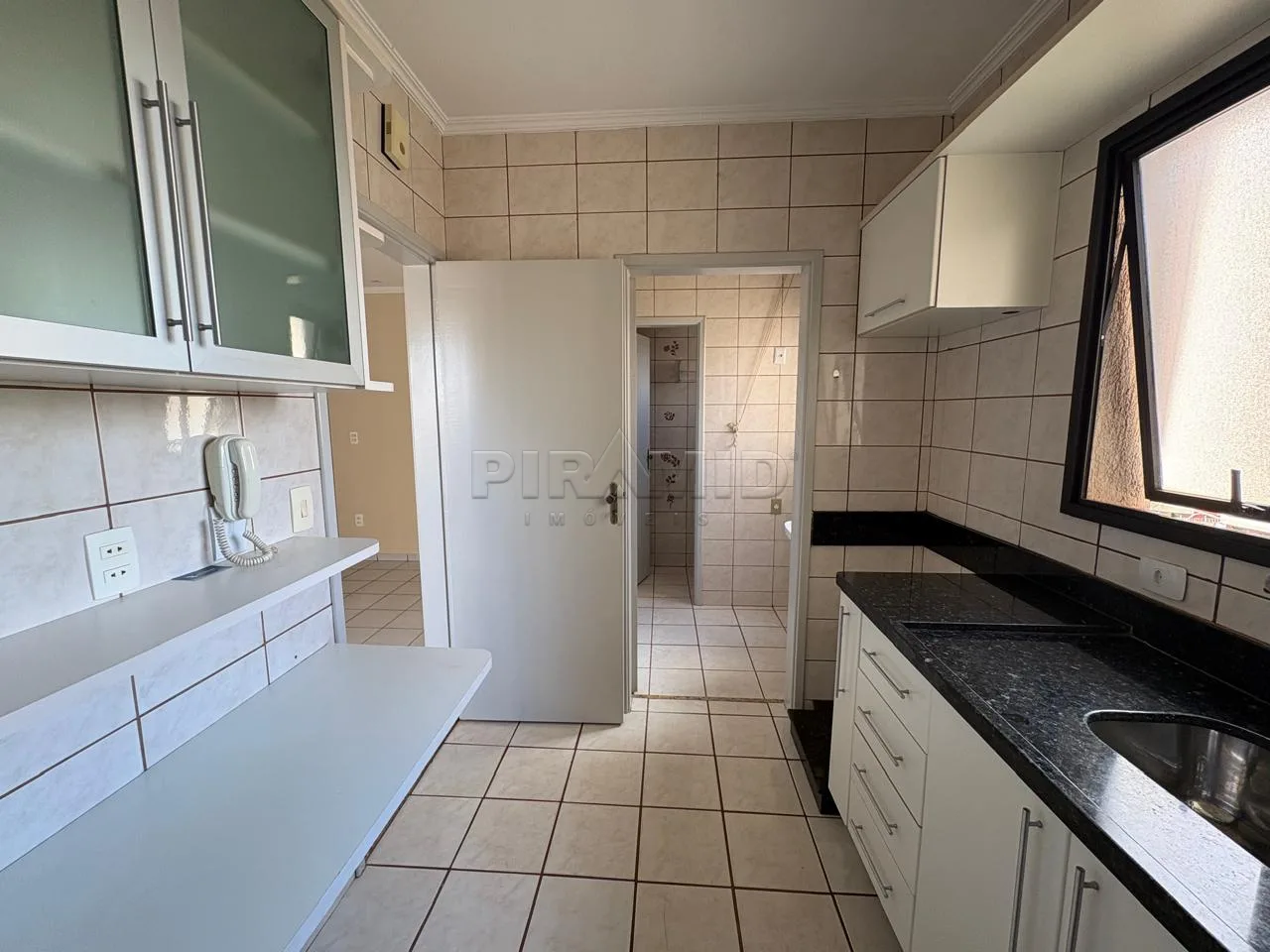 Alugar Apartamento / Padr&atilde;o em Ribeir&atilde;o Preto R$ 1.700,00 - Foto 7