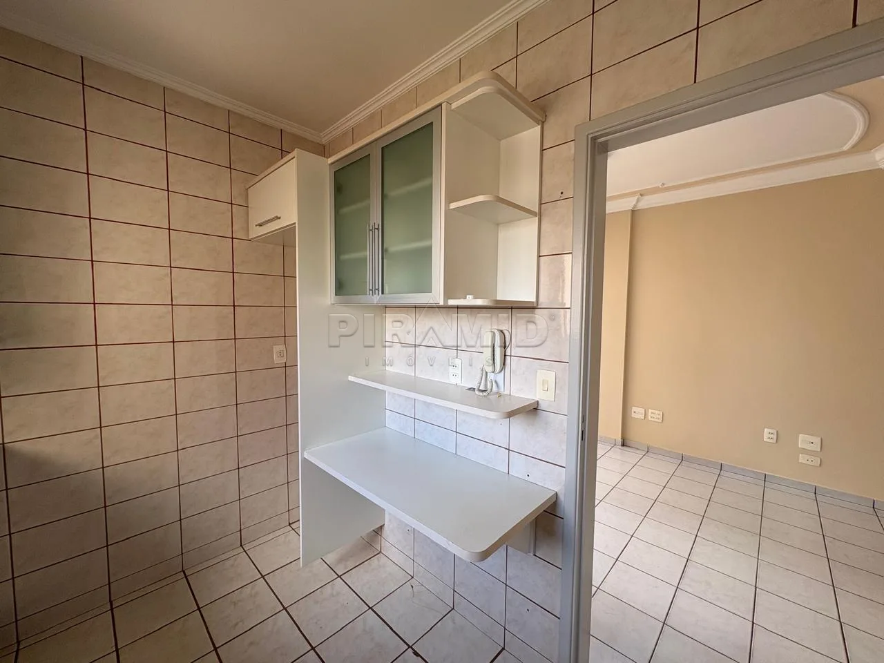 Alugar Apartamento / Padr&atilde;o em Ribeir&atilde;o Preto R$ 1.700,00 - Foto 8