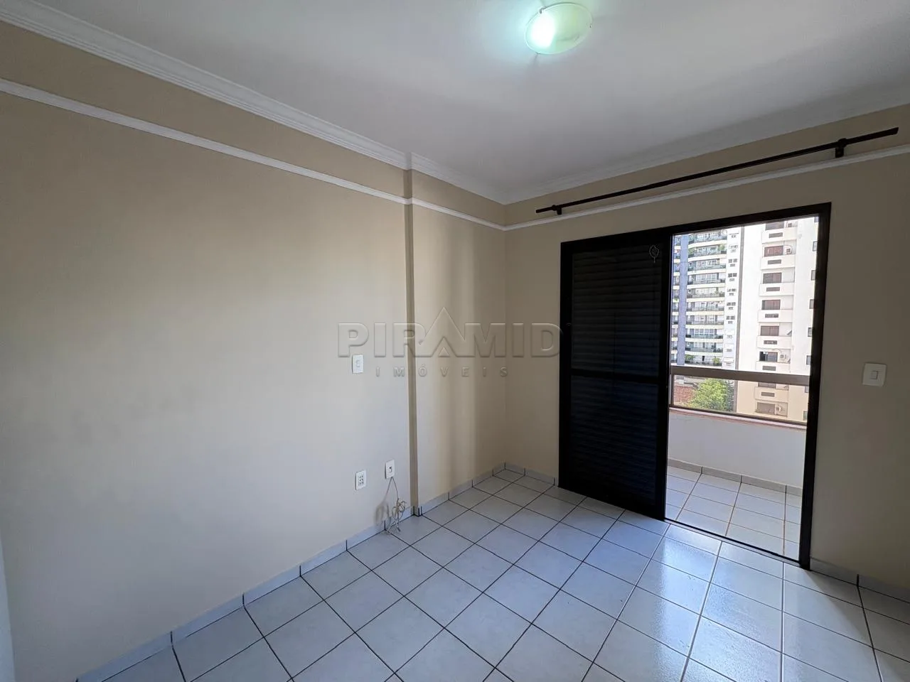 Alugar Apartamento / Padr&atilde;o em Ribeir&atilde;o Preto R$ 1.700,00 - Foto 16